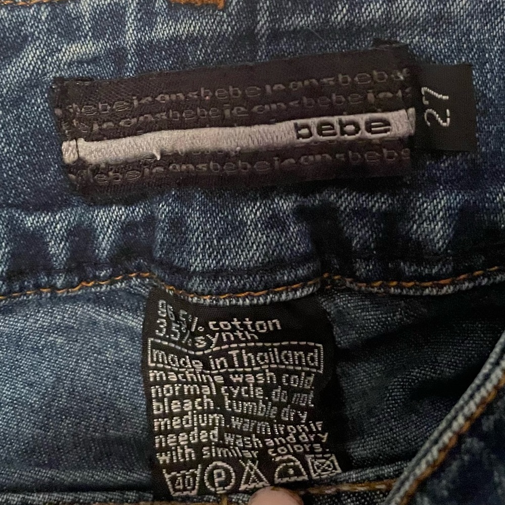 Bebe Y2K stretch jeans with cute pockets! Size 27 - Picture 6 of 8